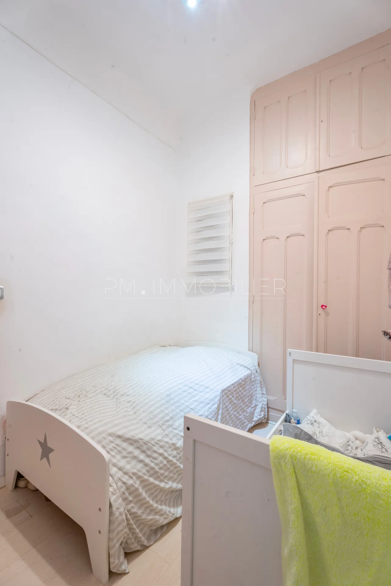 Immeuble ancien avec deux appartements loués à Marseille - Chartreux 