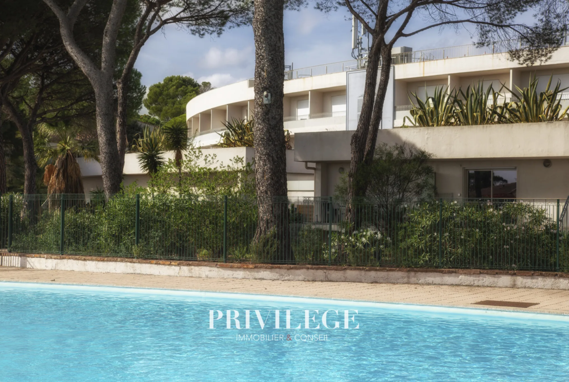 Appartement T3 avec piscine à vendre à Fréjus - Tour de Mare 