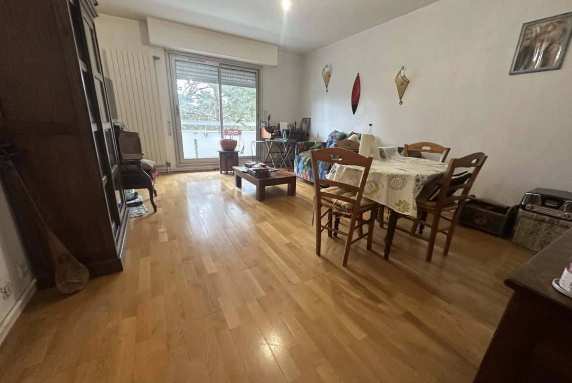 Appartement T3 avec parking à Bellerive sur Allier 