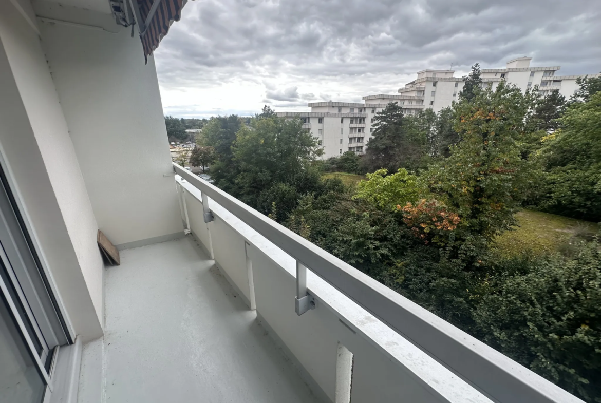 Appartement T3 avec parking à Bellerive sur Allier 