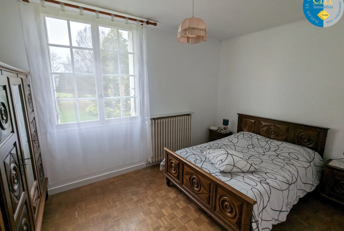 Maison à vendre à Guer, centre-ville, 111 m² pour 217 300 euros 