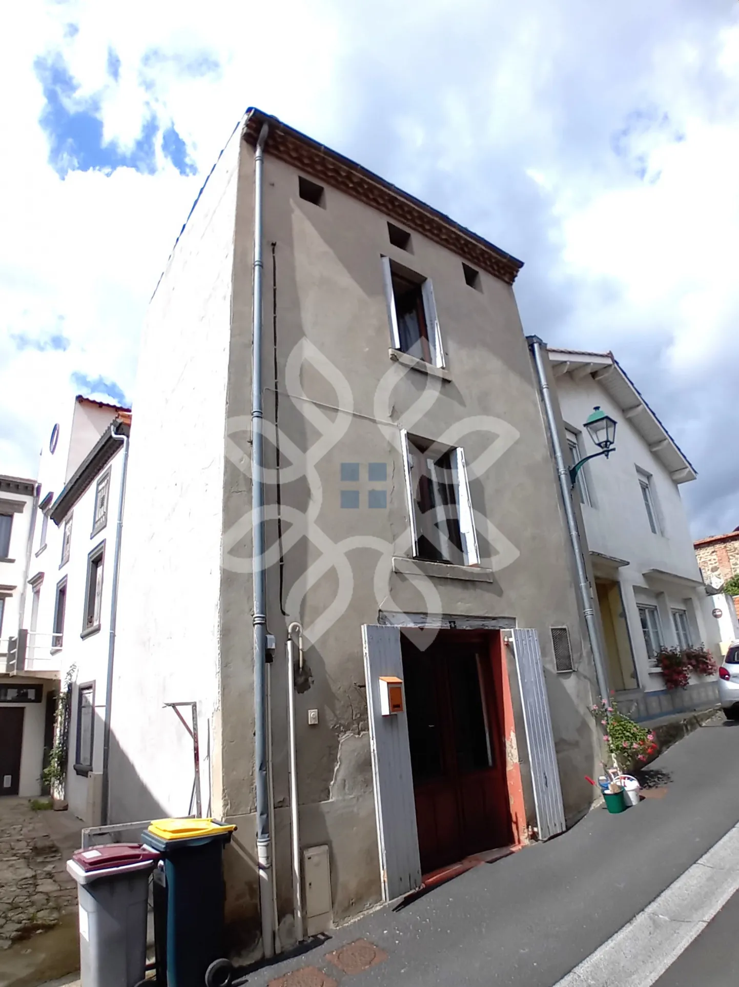 Maison de Bourg à vendre à Auzat sur Allier 