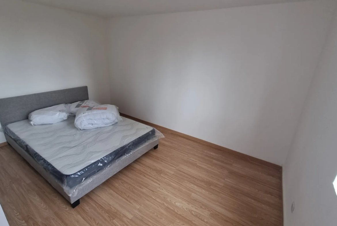 Appartement en duplex T4 à vendre à Roubaix pour 101 000 € 