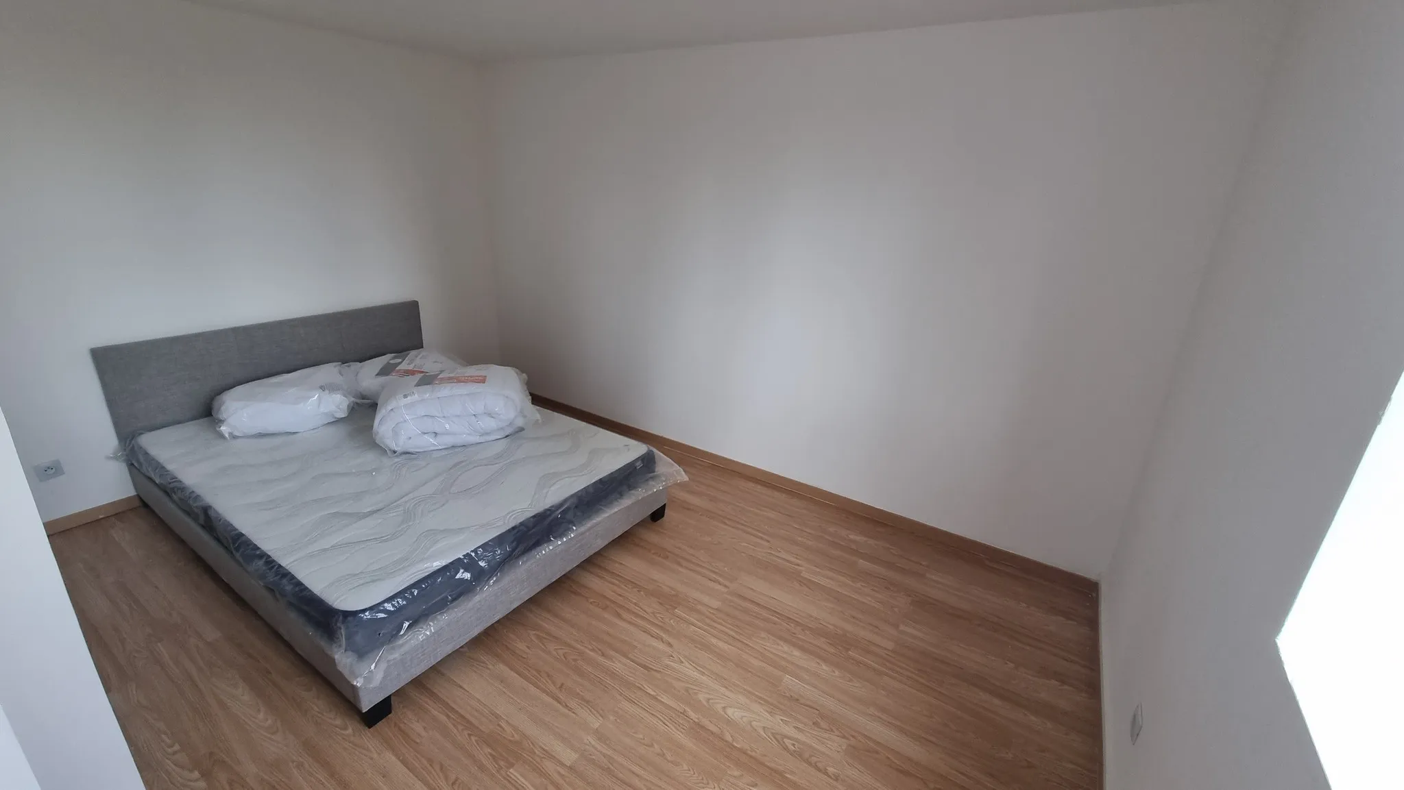 Appartement en duplex T4 à vendre à Roubaix pour 101 000 € 