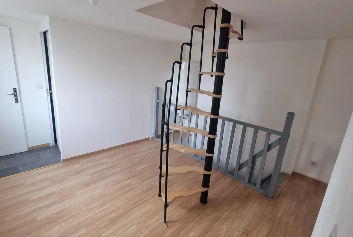 Appartement en duplex T4 à vendre à Roubaix pour 101 000 € 