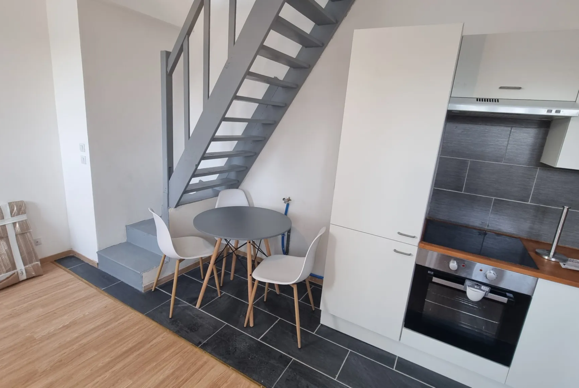 Appartement en duplex T4 à vendre à Roubaix pour 101 000 € 