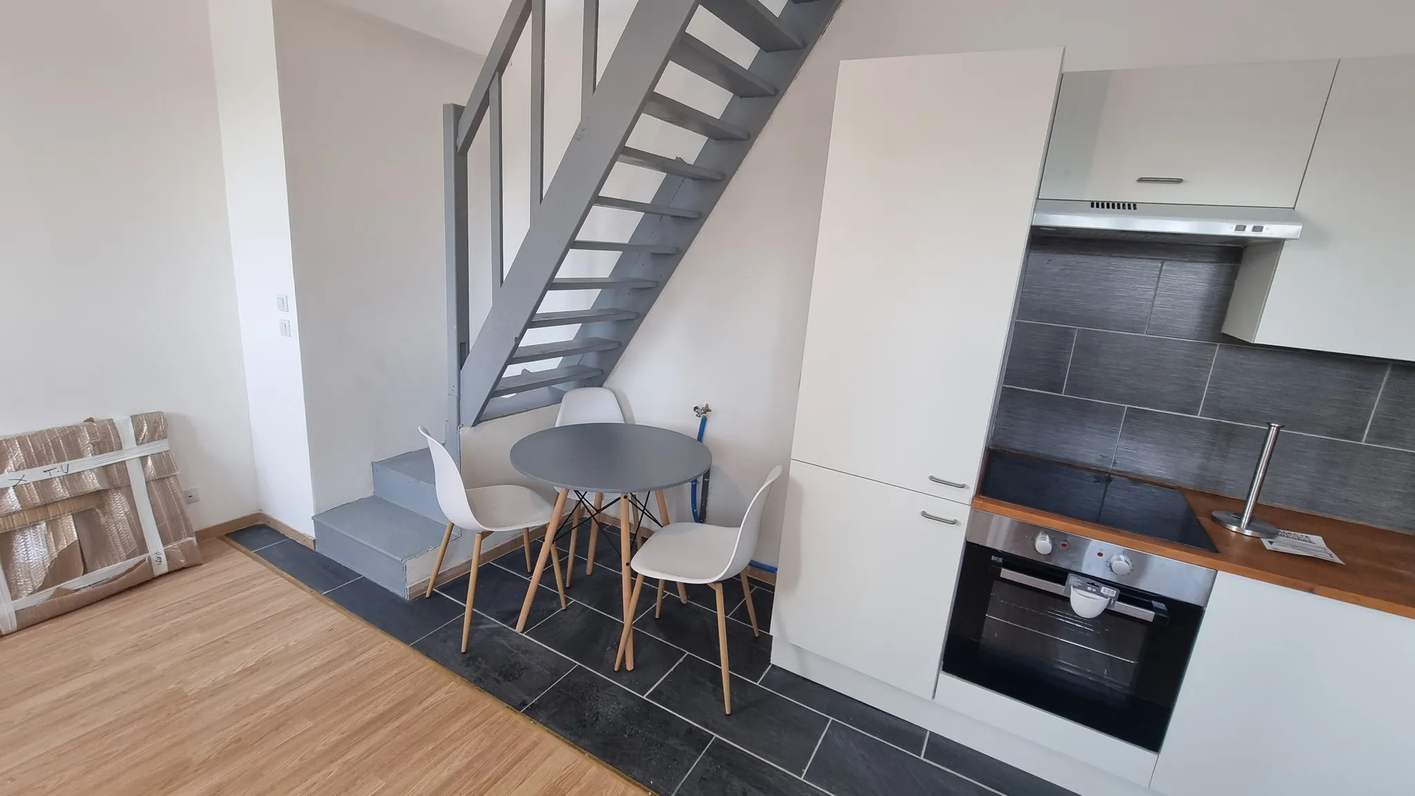 Appartement en duplex T4 à vendre à Roubaix pour 101 000 € 