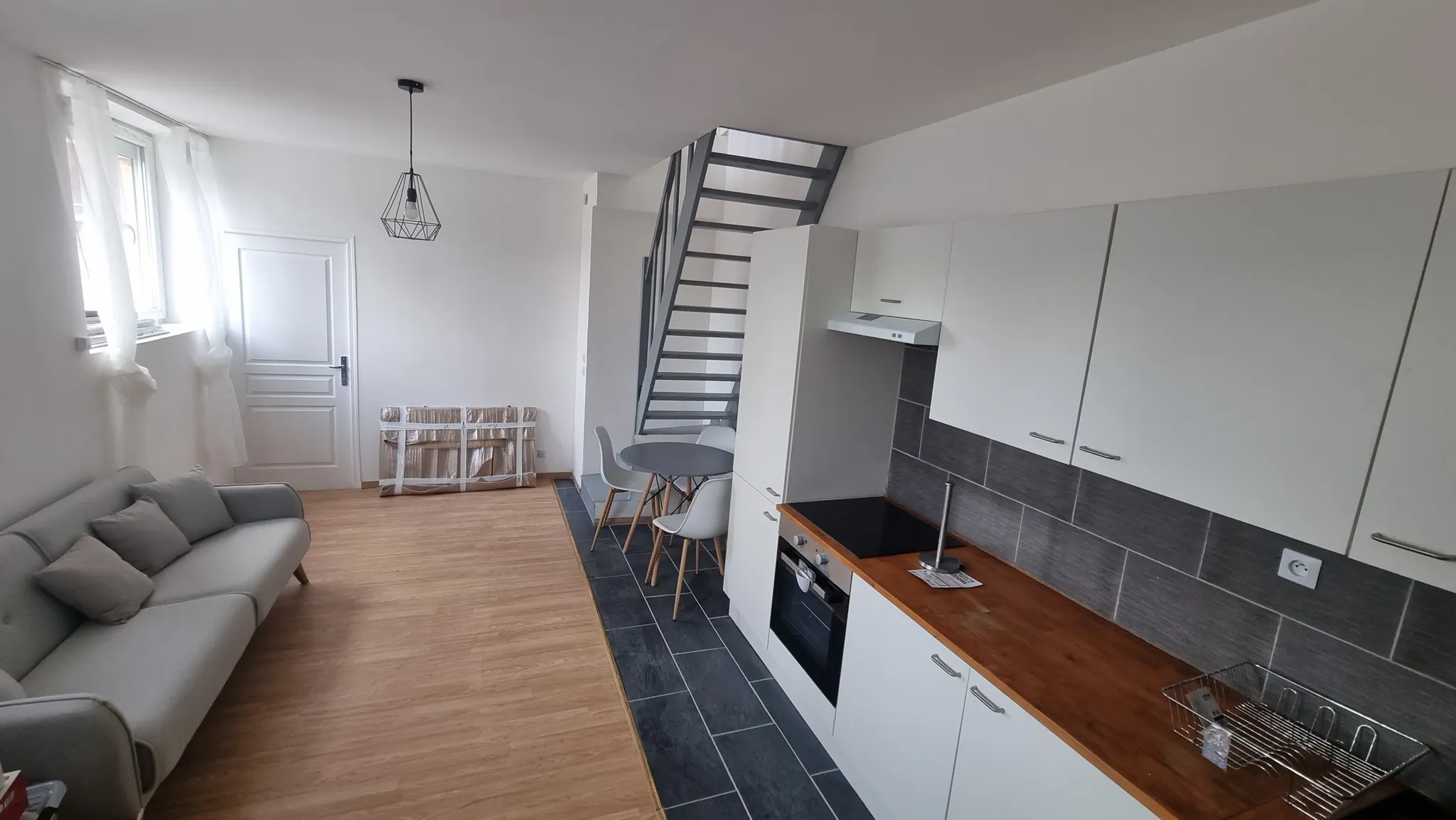 Appartement en duplex T4 à vendre à Roubaix pour 101 000 € 