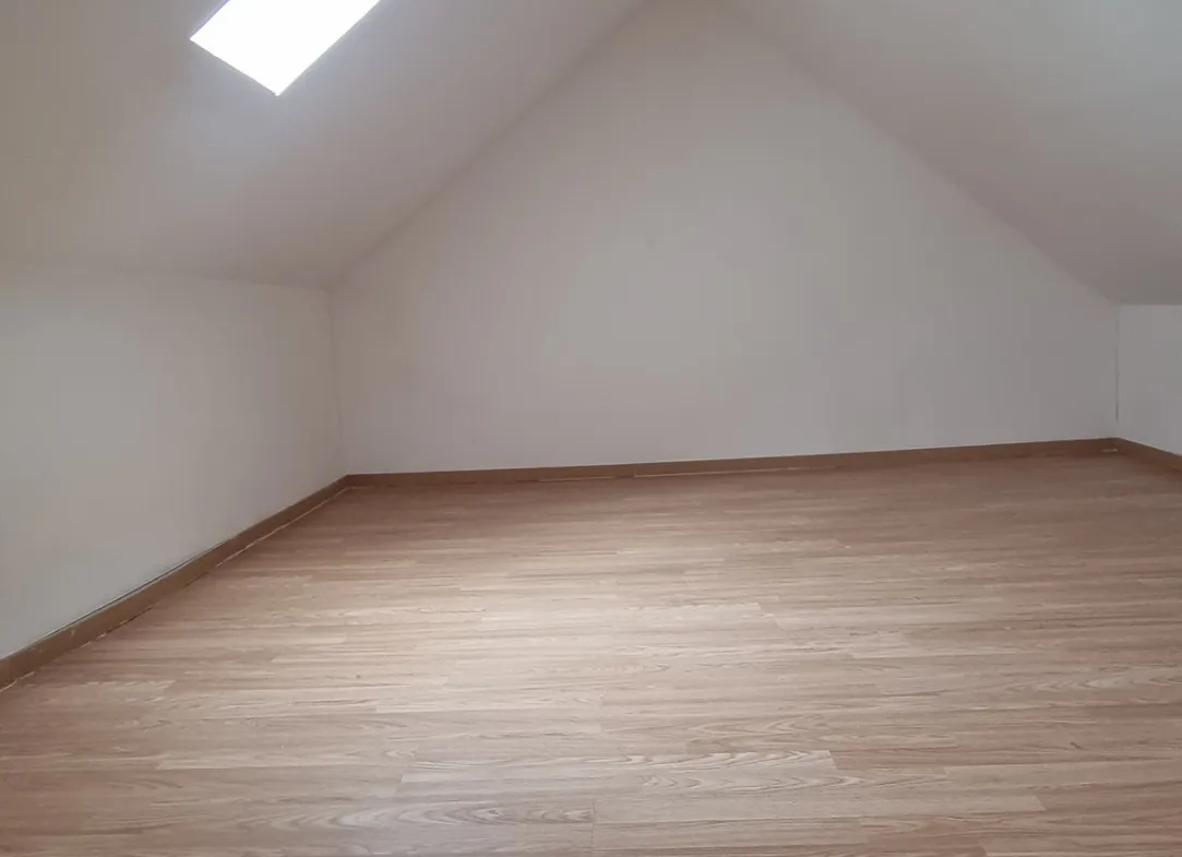 Appartement en duplex T4 à vendre à Roubaix pour 101 000 € 