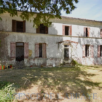 Maison charentaise à rénover à St André de Lidon, 3 chambres, 2431 m² de terrain