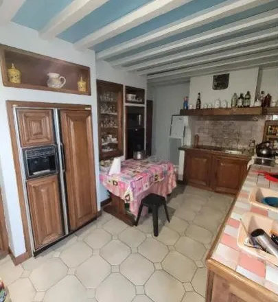 Grande villa à vendre à Gouvieux, parfaite pour les familles 