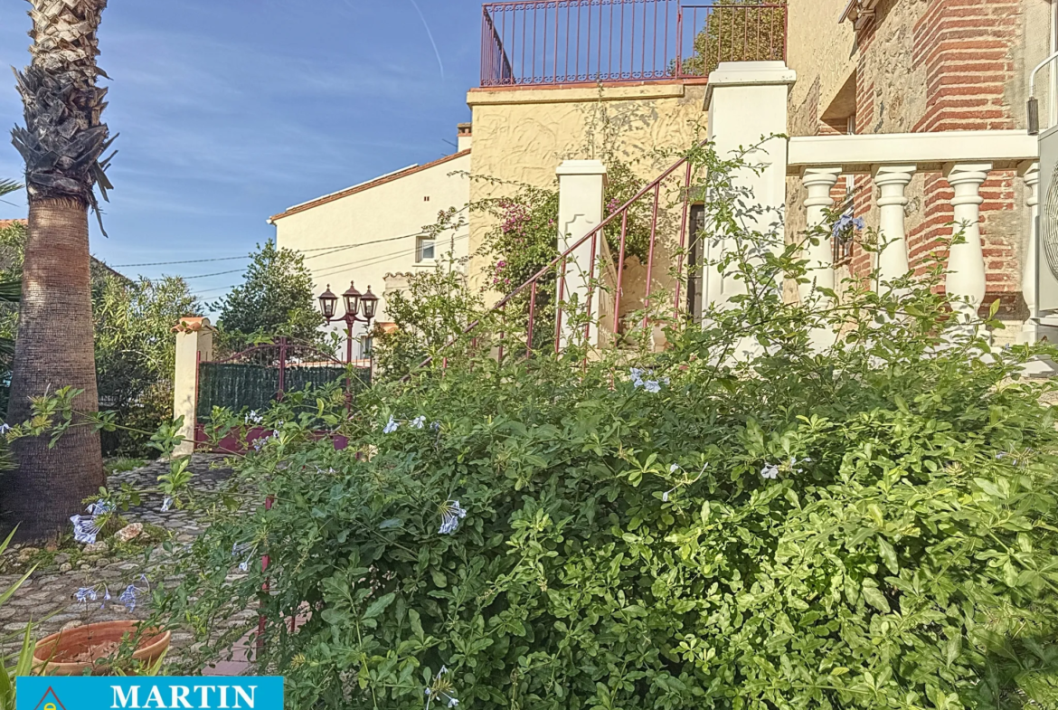 Maison rénovée à vendre à Maureillas Las Illas avec jardin 