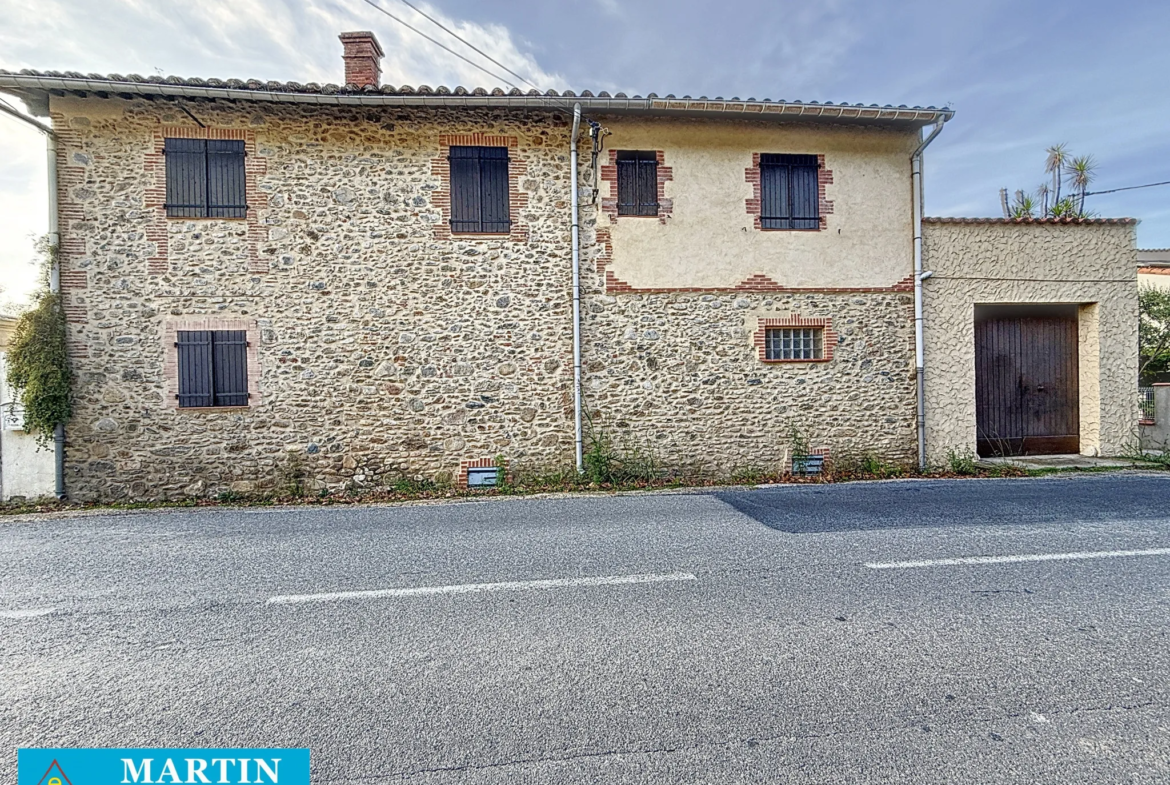 Maison rénovée à vendre à Maureillas Las Illas avec jardin 