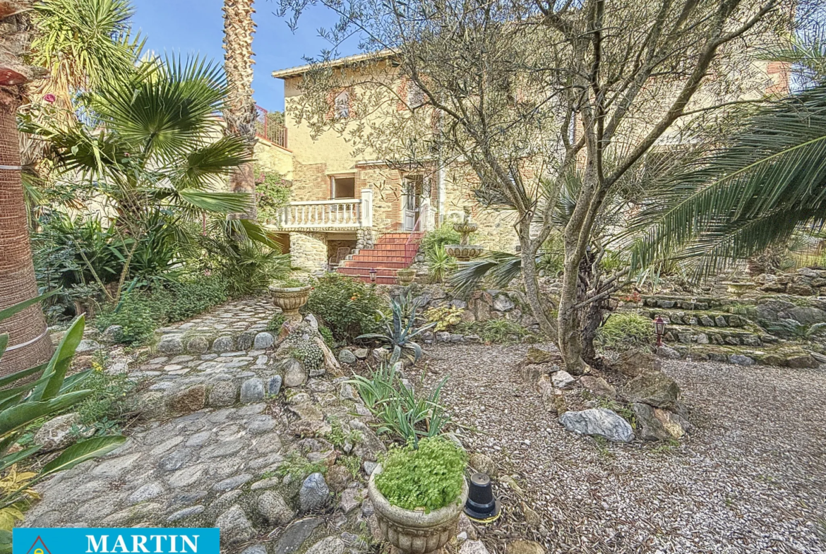 Maison rénovée à vendre à Maureillas Las Illas avec jardin 