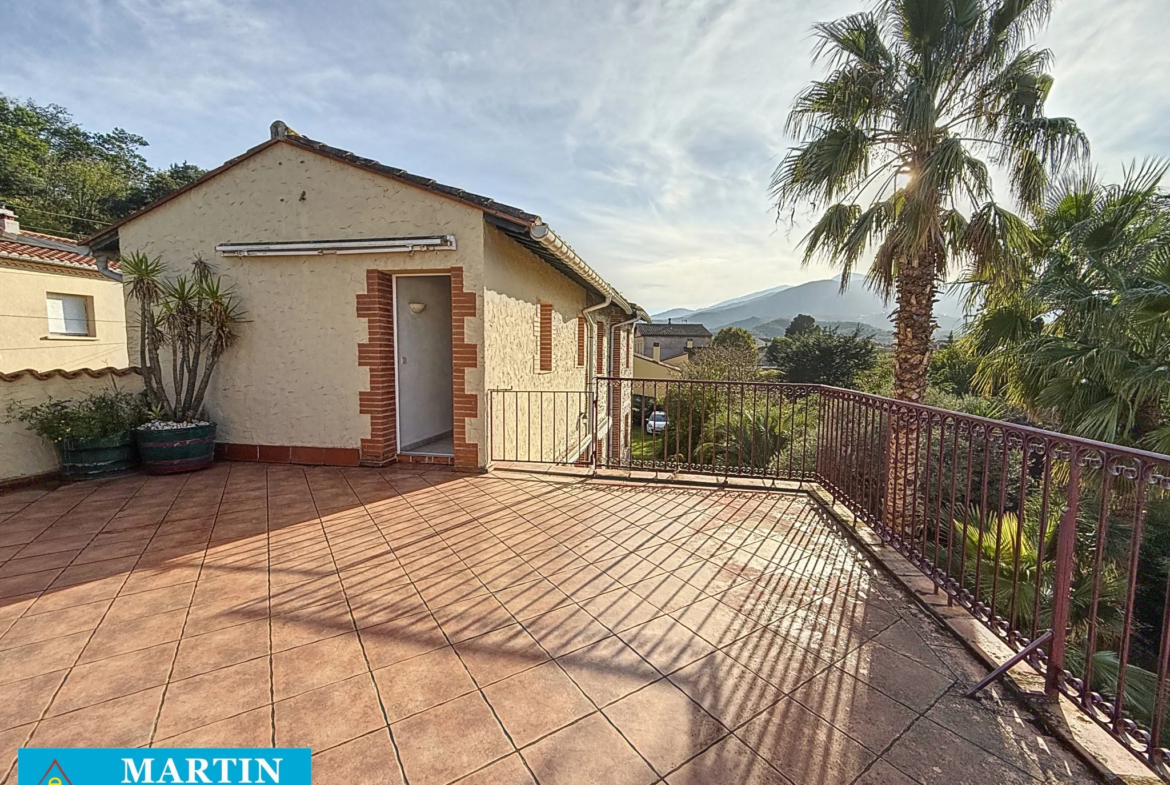 Maison rénovée à vendre à Maureillas Las Illas avec jardin 