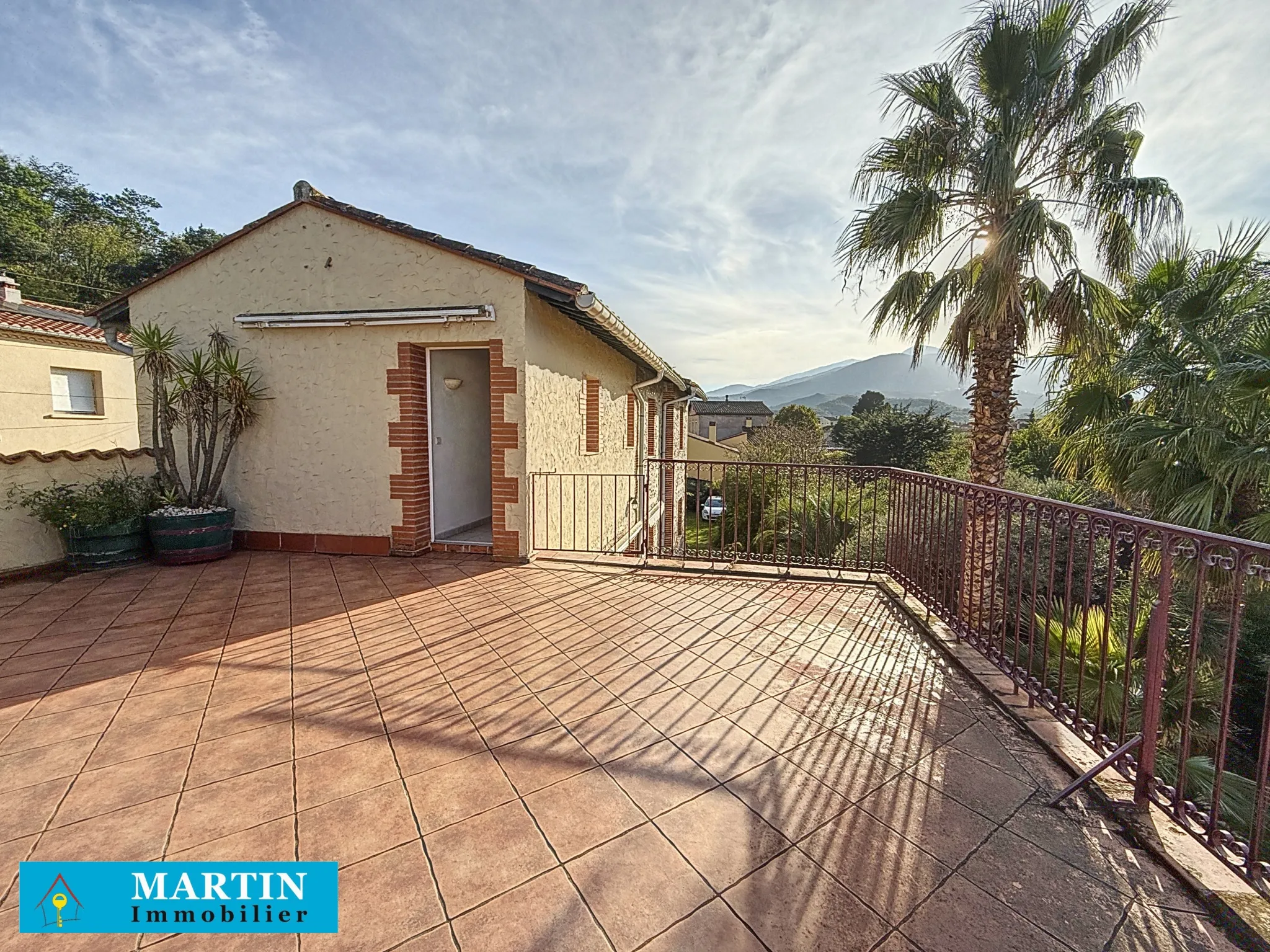 Maison rénovée à vendre à Maureillas Las Illas avec jardin 