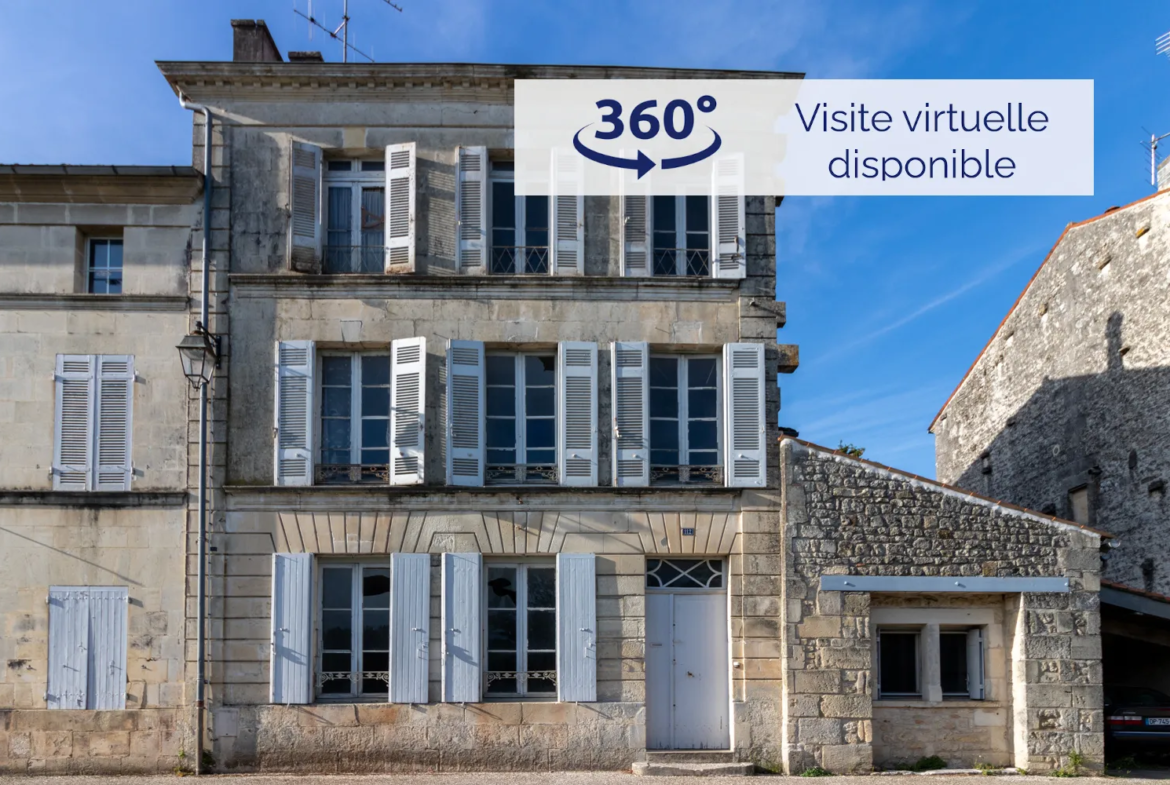 Maison de caractère avec jardin à Saint-Savinien 