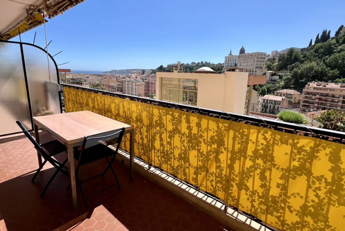 Studio avec Terrasse et Parking à Menton Gare Routière 