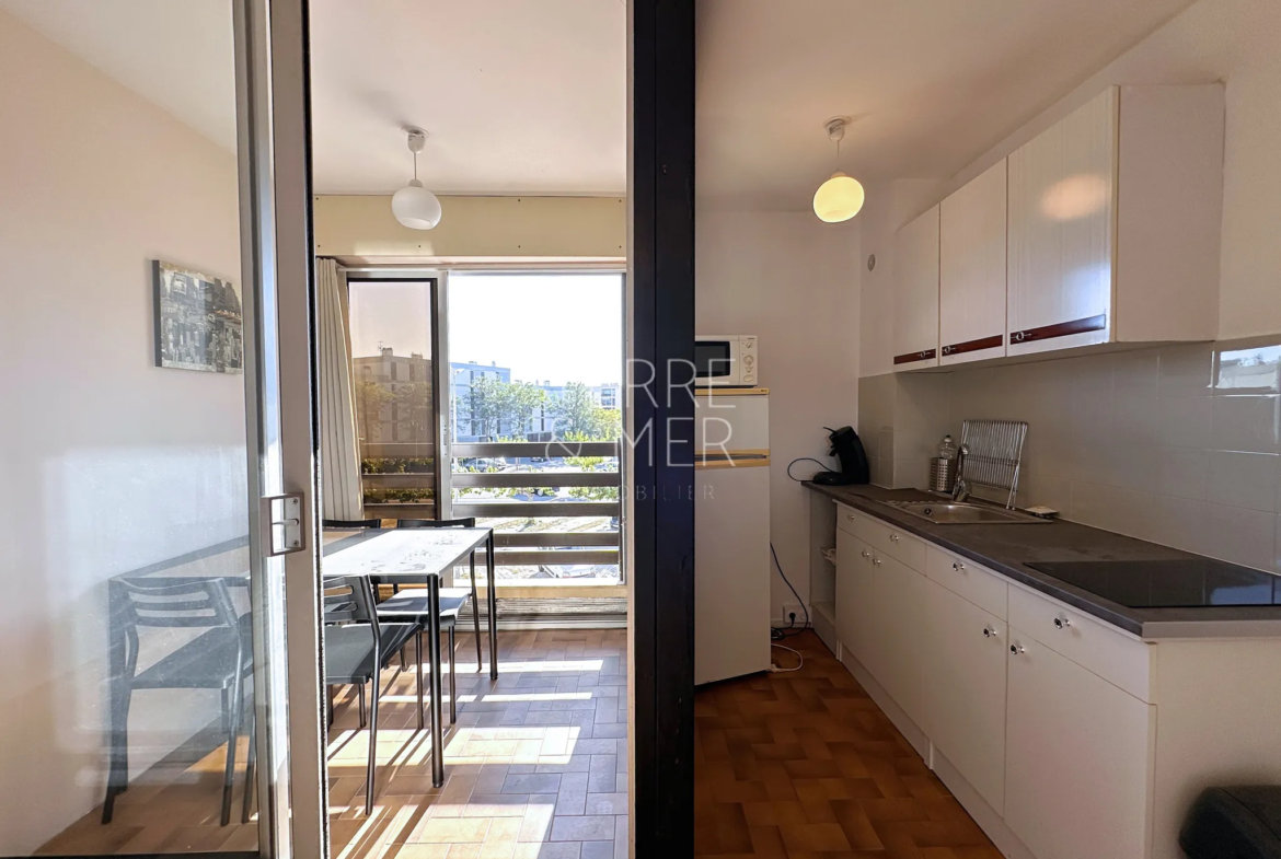 À vendre : Studio 19m² à Saint-Cyprien-Plage, proche du port 