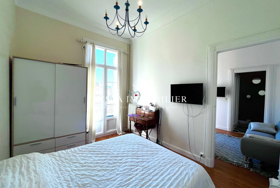 À vendre : Appartement 2 pièces rénové au cœur de Menton 