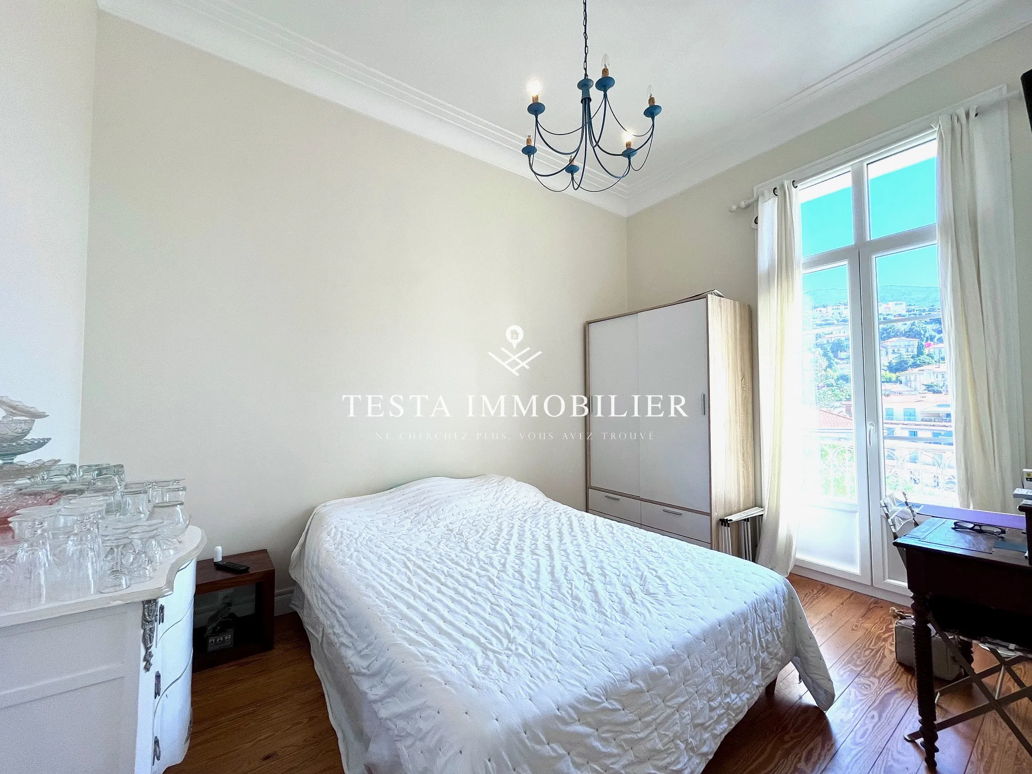 À vendre : Appartement 2 pièces rénové au cœur de Menton 