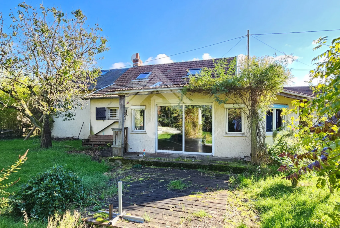 Maison 5 pièces à La Chapelle-aux-Chasses avec terrain de 1170 m² 