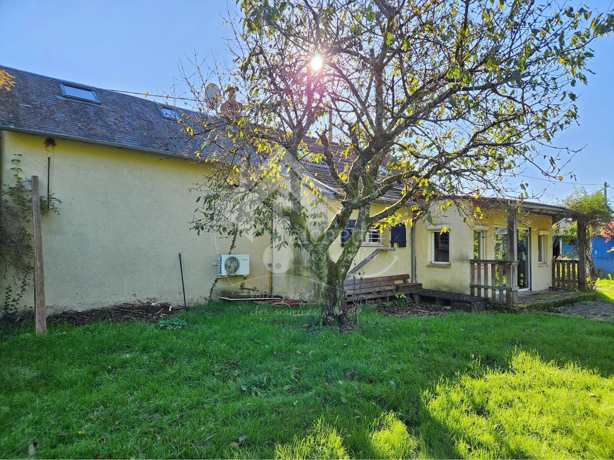 Maison 5 pièces à La Chapelle-aux-Chasses avec terrain de 1170 m² 