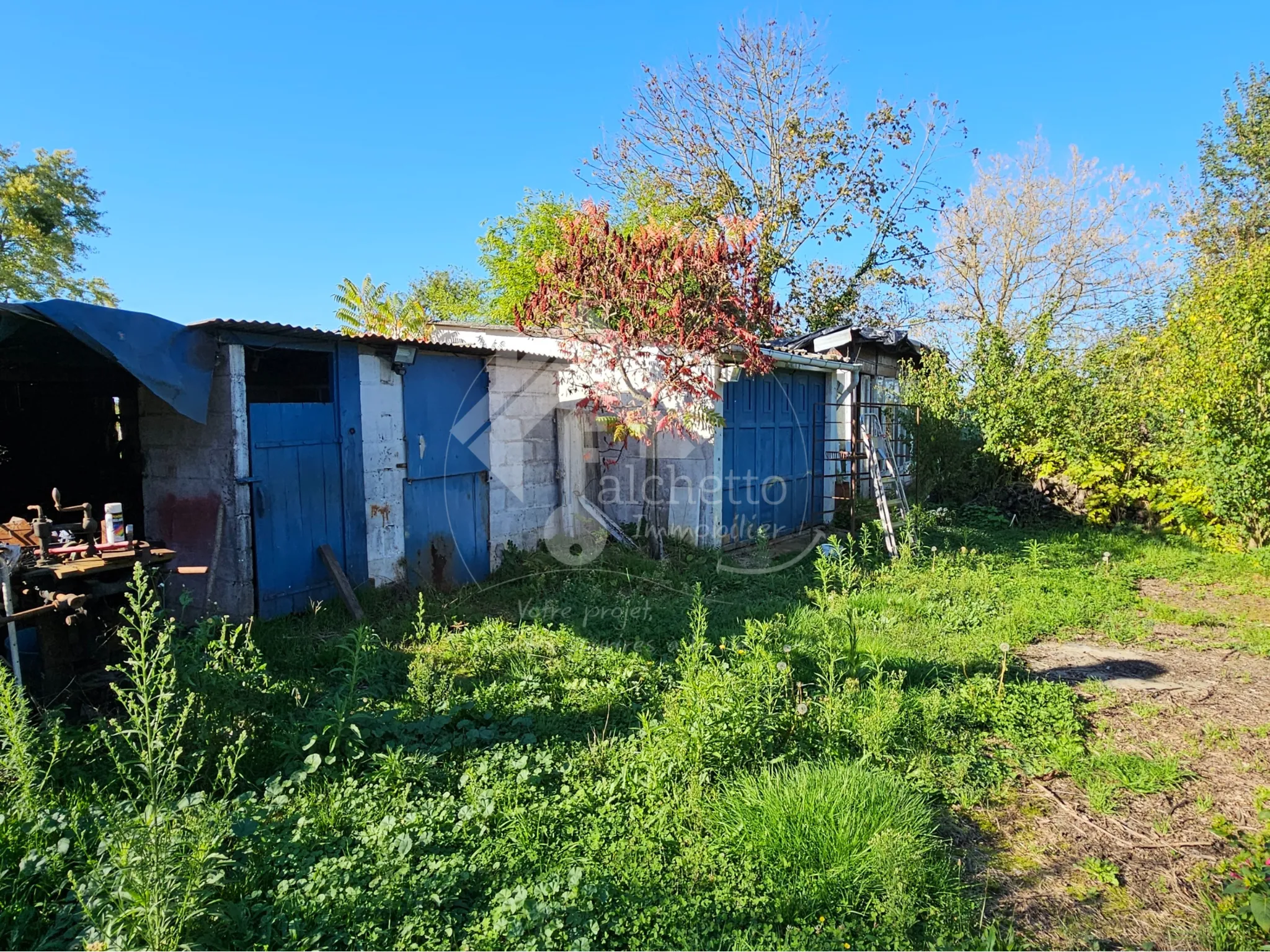 Maison 5 pièces à La Chapelle-aux-Chasses avec terrain de 1170 m² 