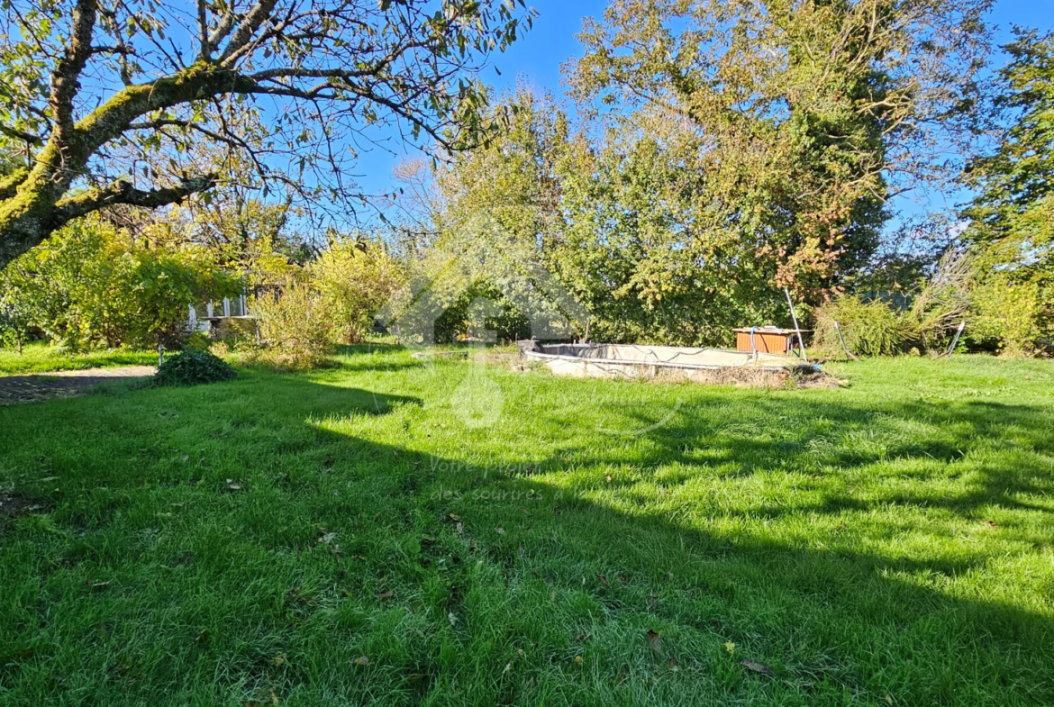 Maison 5 pièces à La Chapelle-aux-Chasses avec terrain de 1170 m² 