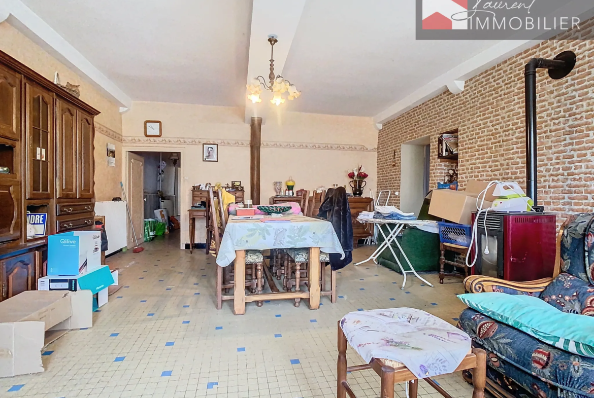 Maison avec 3 chambres et terrasse à vendre à Messey-Sur-Grosne 