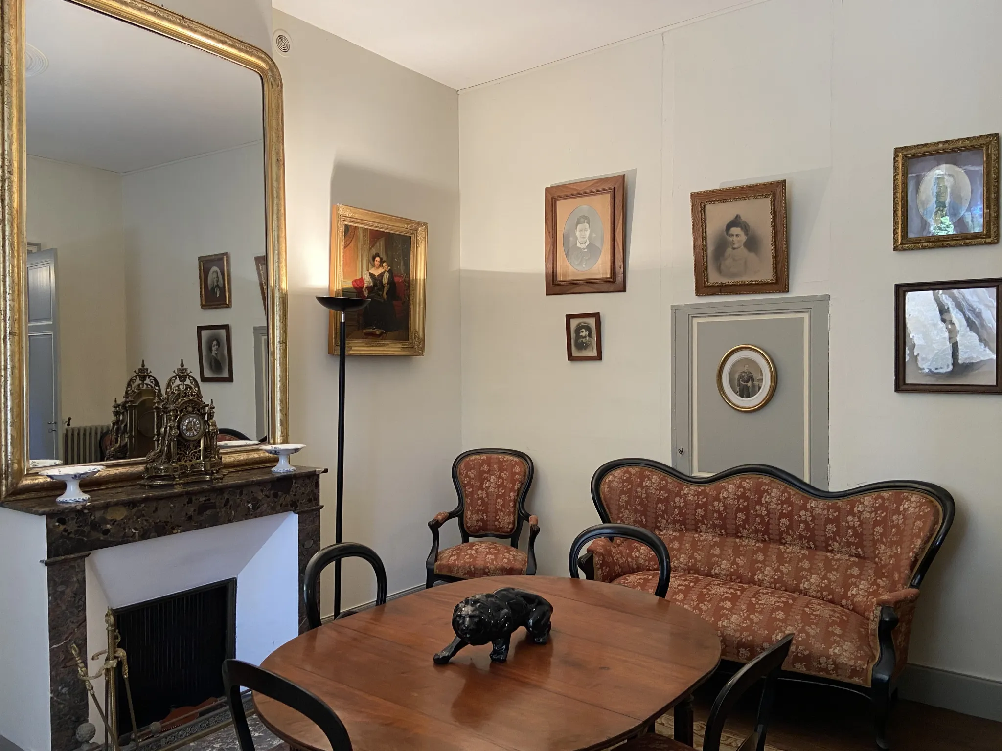 Maison bourgeoise de 248 m² avec cour à Condom 