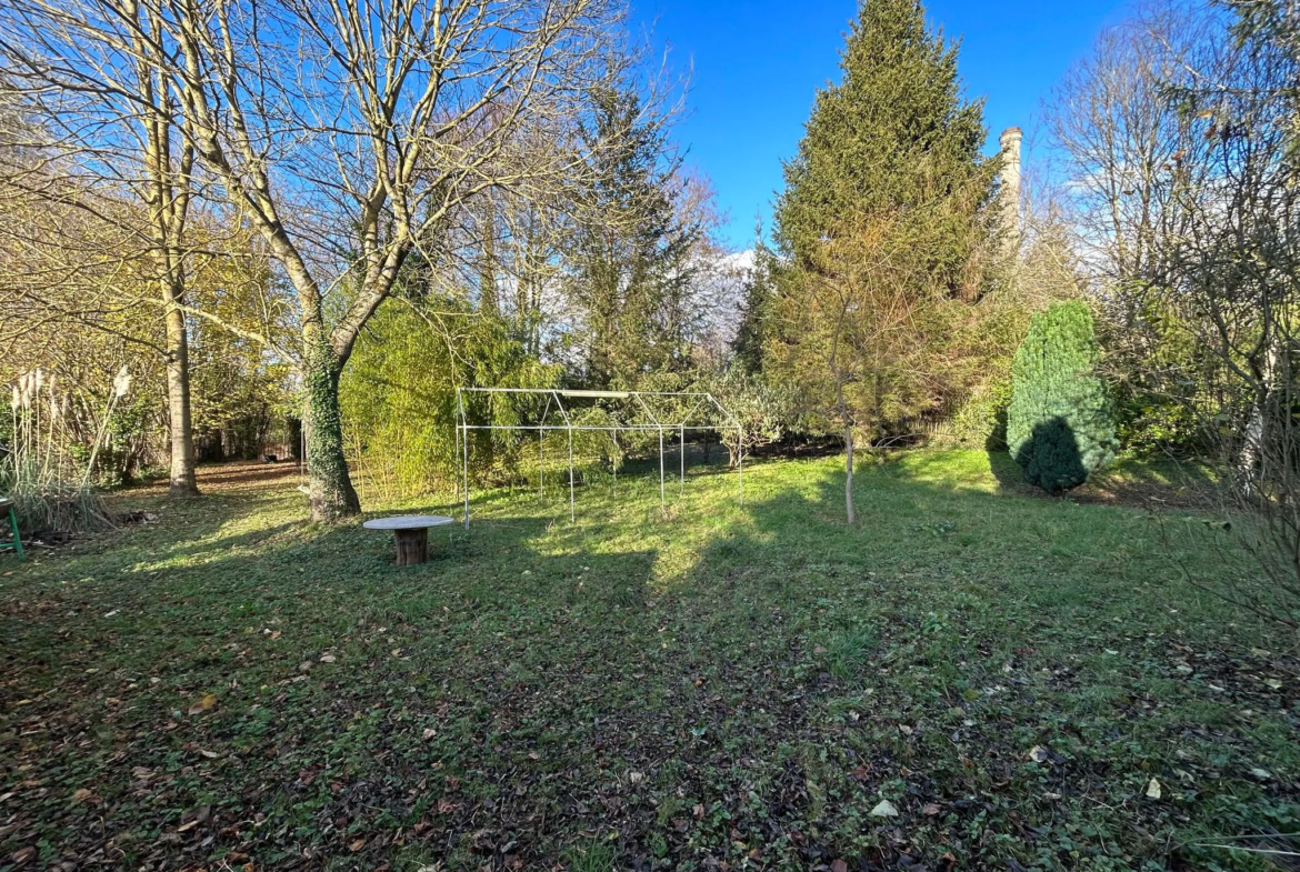 Maison confortable à vendre entre Abbeville et Amiens avec accès à la rivière 