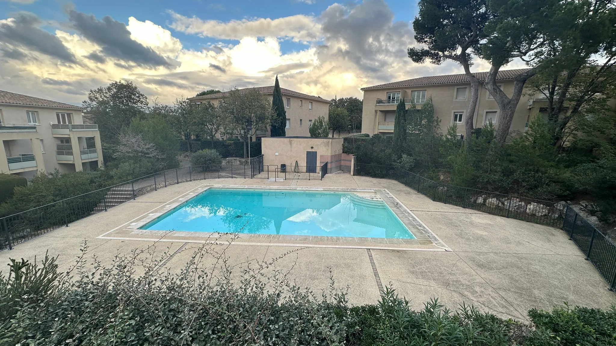 À vendre : Appartement 50 m² à Villeneuve-lès-Avignon 