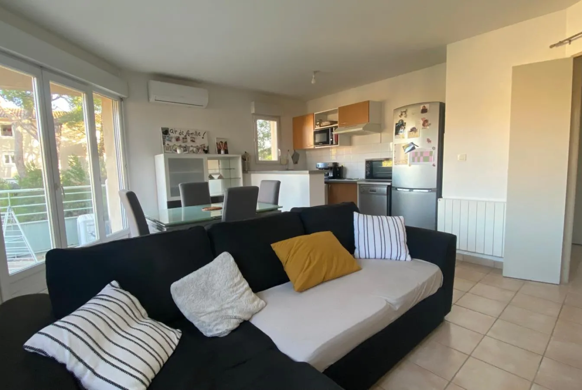 À vendre : Appartement 50 m² à Villeneuve-lès-Avignon 