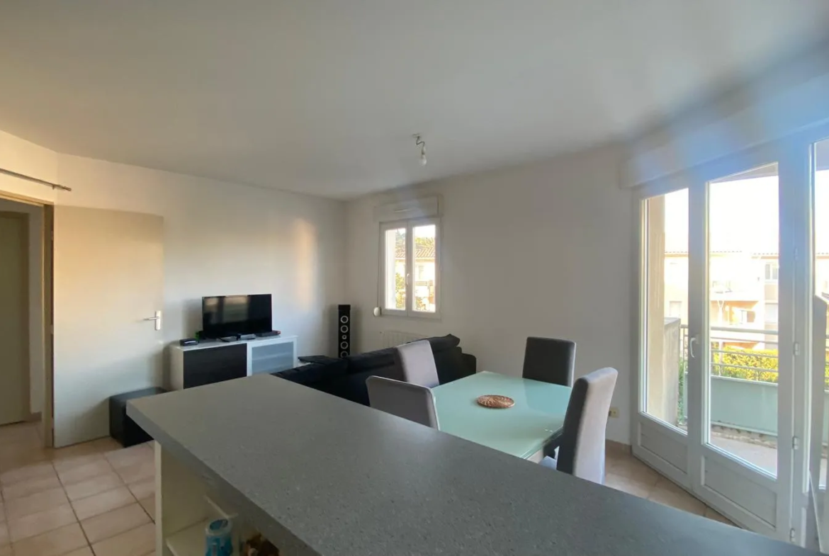 À vendre : Appartement 50 m² à Villeneuve-lès-Avignon 