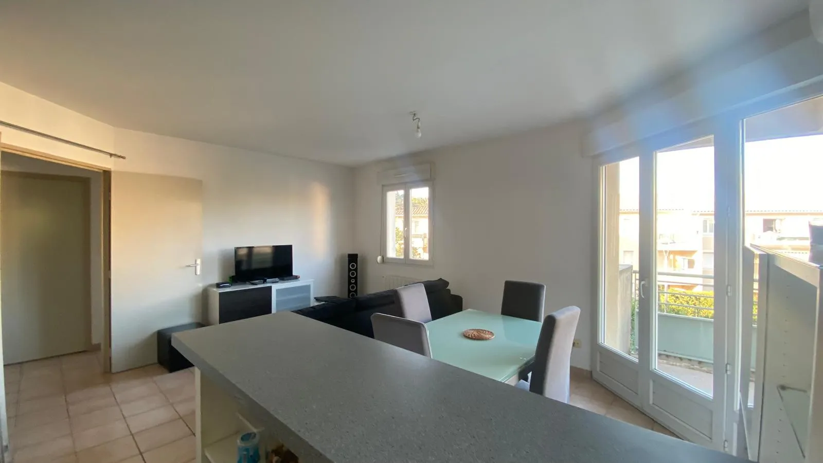 À vendre : Appartement 50 m² à Villeneuve-lès-Avignon 