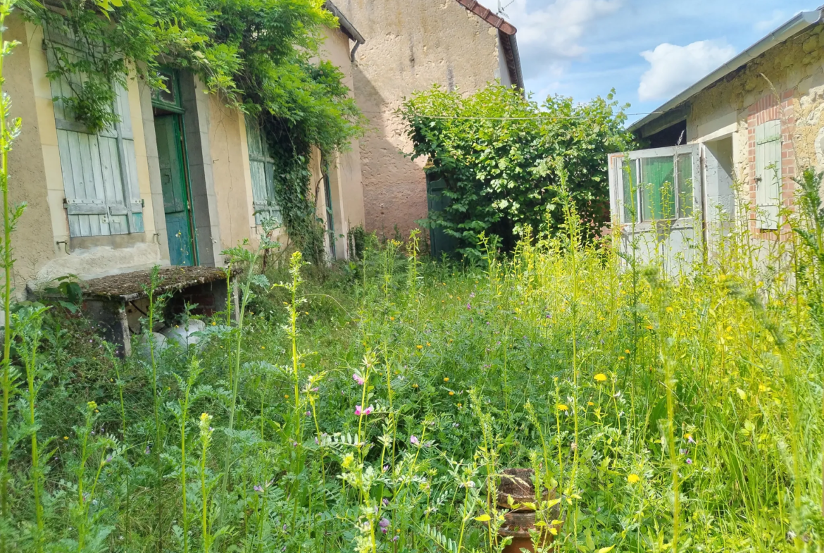 Maison de ville à vendre à La Guerche-Sur-l'Aubois 