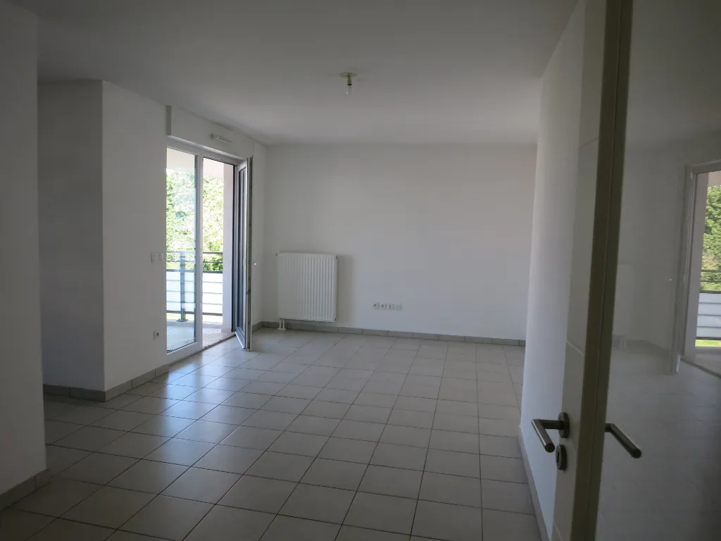 À vendre : Appartement 3 pièces avec grande terrasse à Hoenheim 