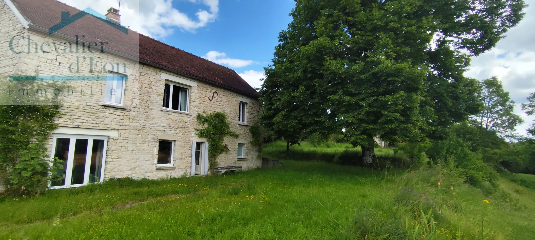 Maison de campagne à vendre à Pimelles avec grand jardin 