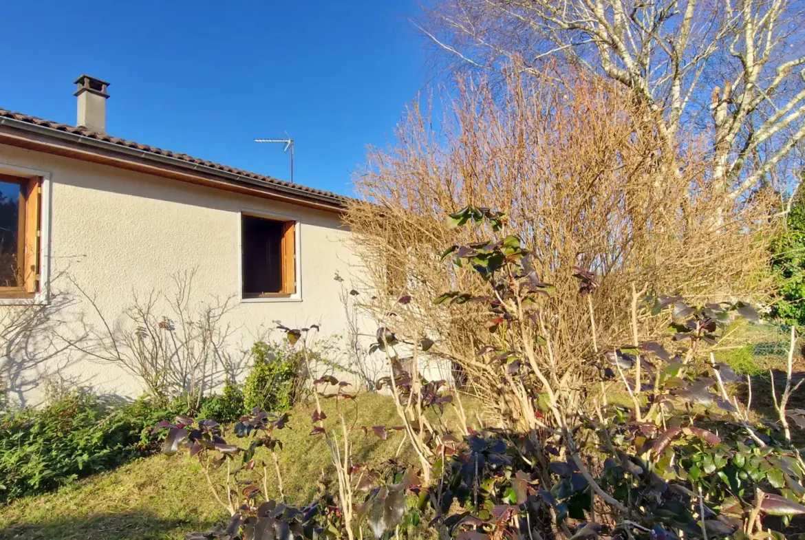 Maison familiale spacieuse avec jardin à Meuzac 