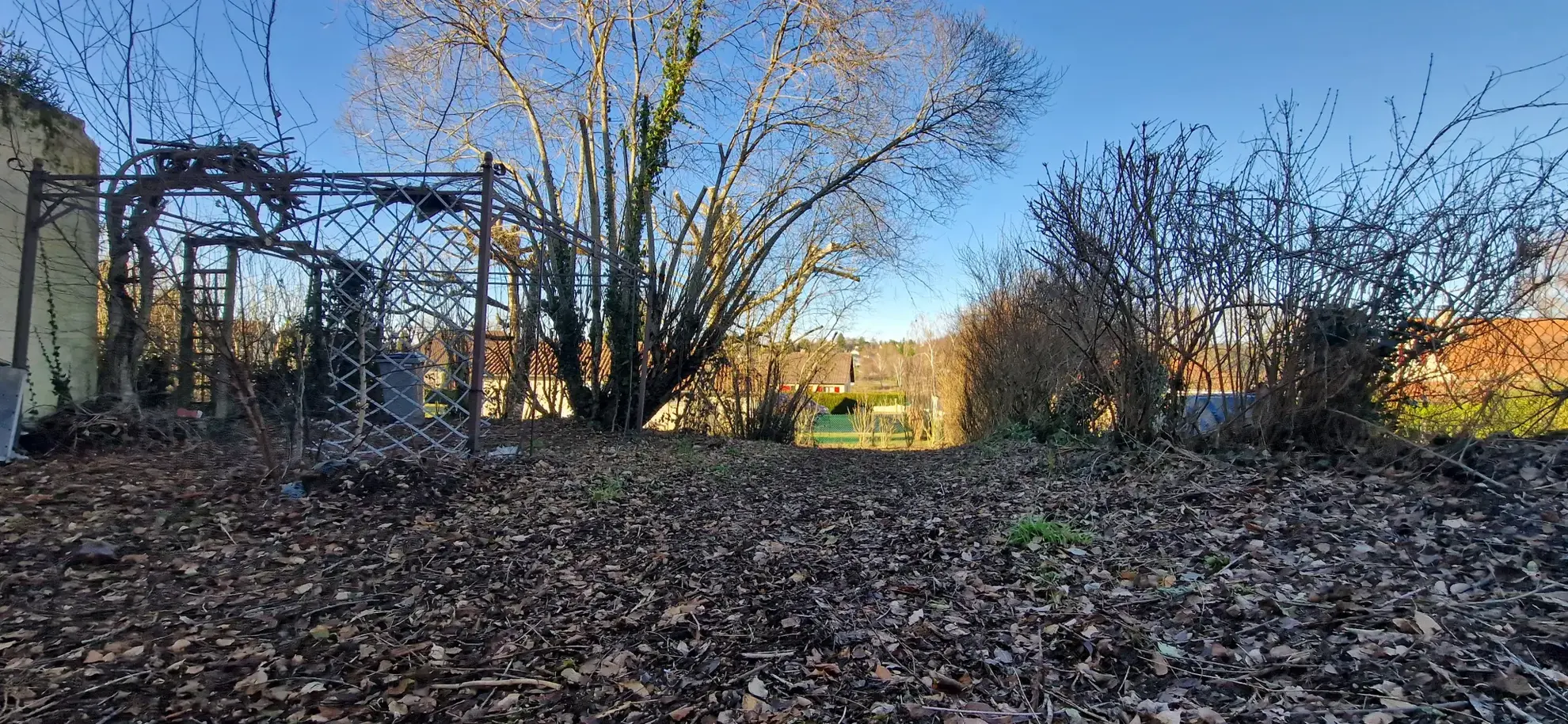 Maison familiale spacieuse avec jardin à Meuzac 