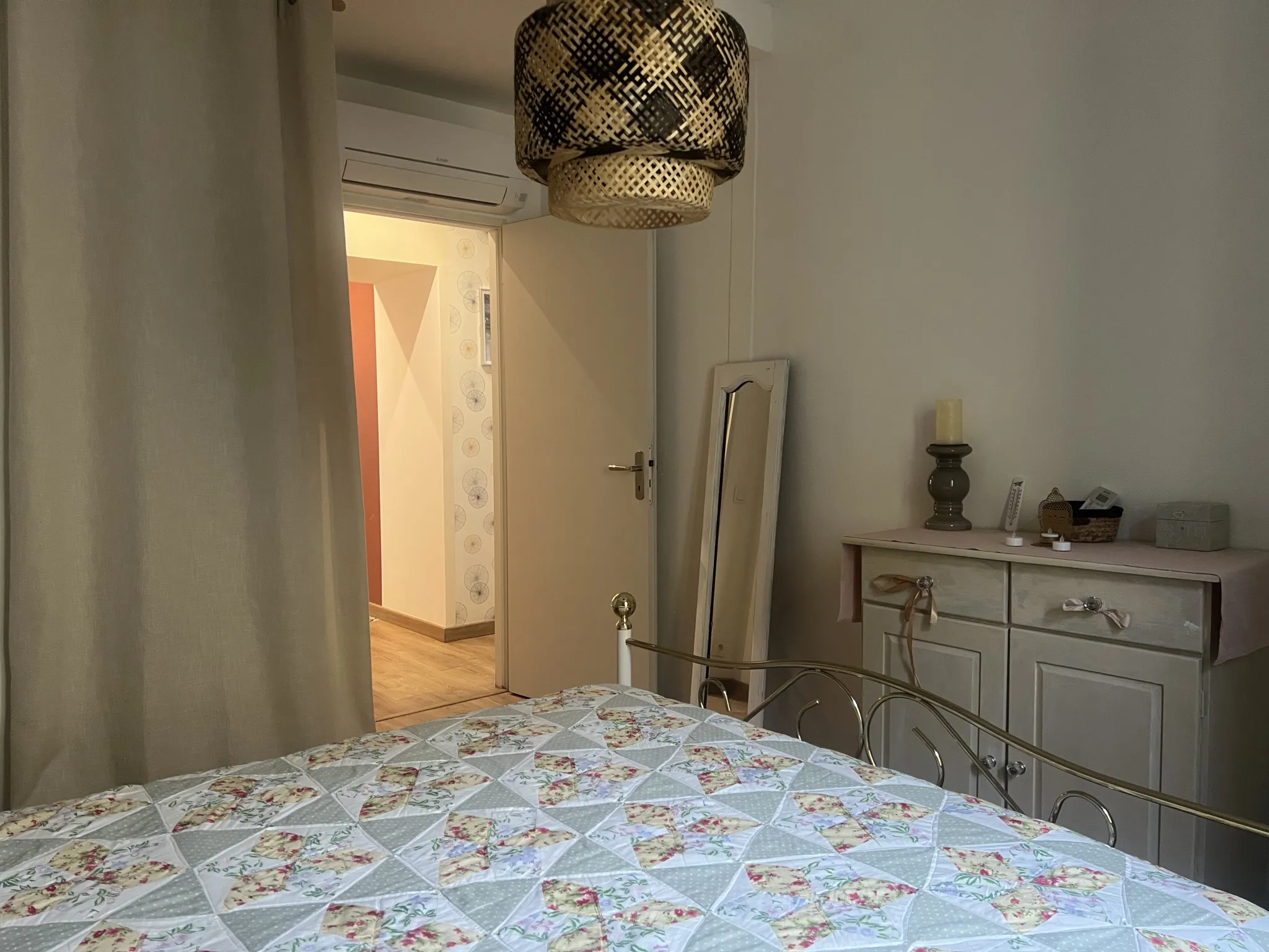 Appartement rénové avec 2 chambres à vendre à Port-Vendres 