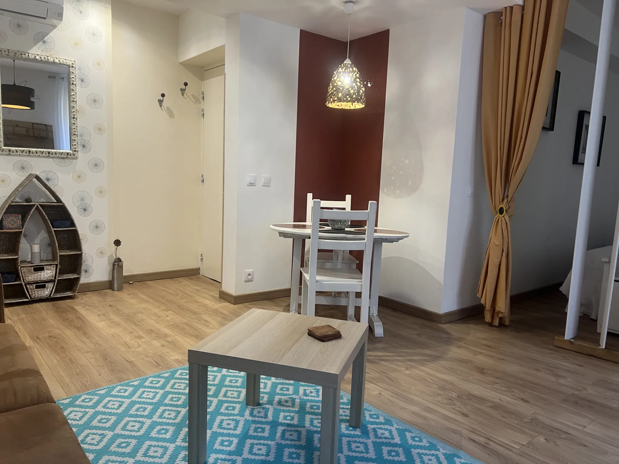 Appartement rénové avec 2 chambres à vendre à Port-Vendres 