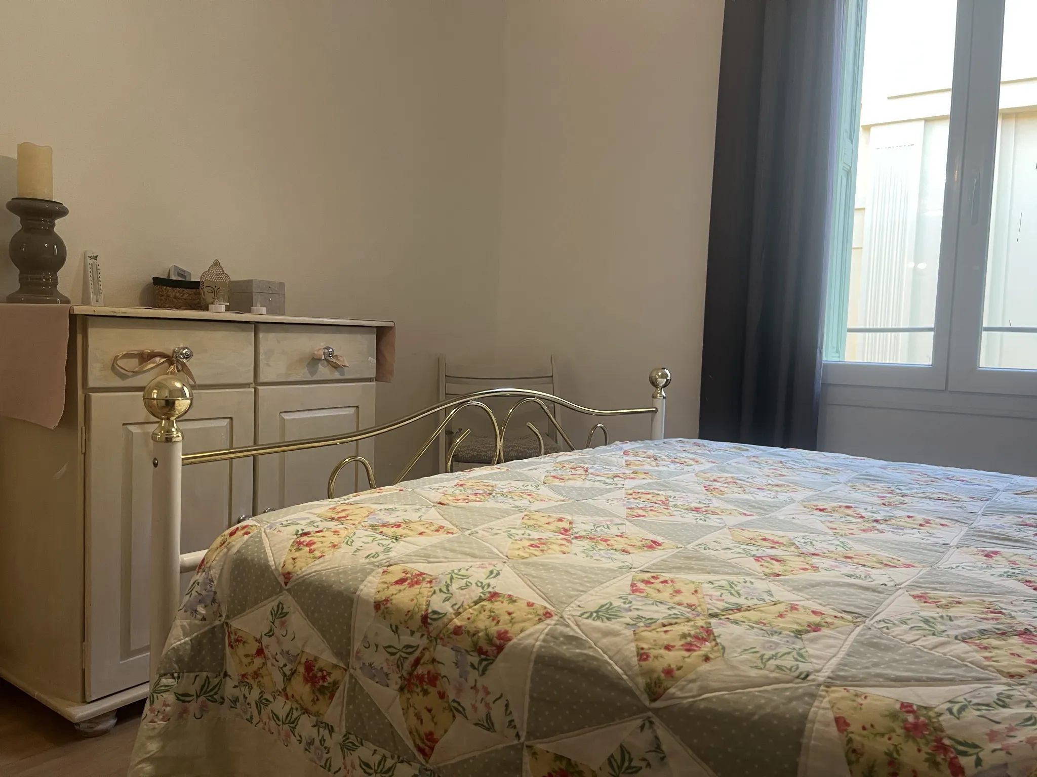 Appartement rénové avec 2 chambres à vendre à Port-Vendres 