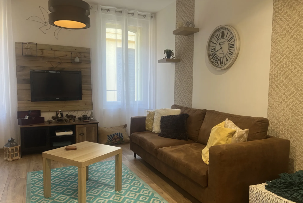 Appartement rénové avec 2 chambres à vendre à Port-Vendres 