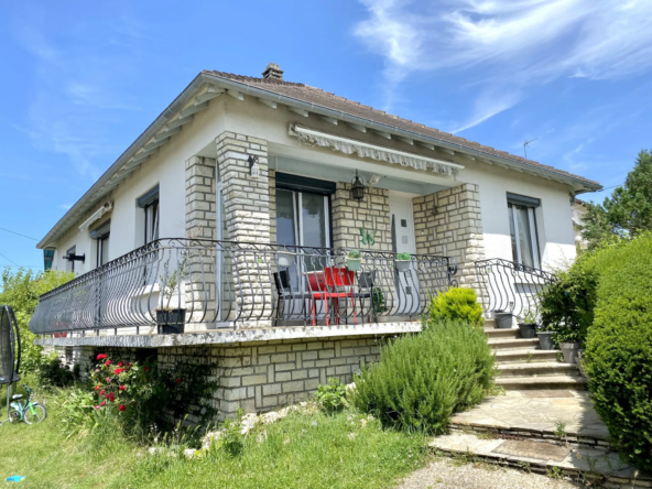 Maison familiale proche des lycées à Vierzon