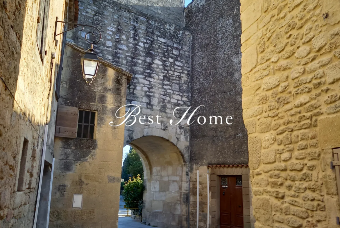 À vendre : Charmante maison de village à Sommières 