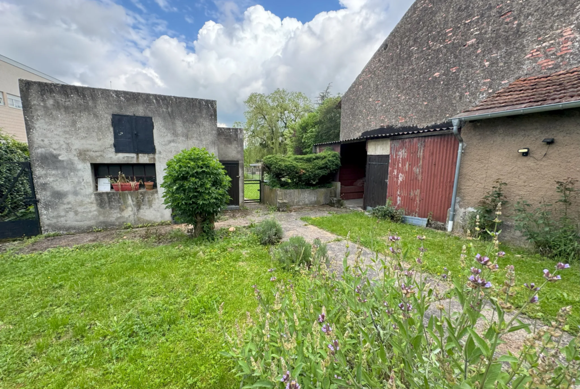 Immeuble à HAMBACH - 294m² - Idéal Bi-famille ou Investissement 