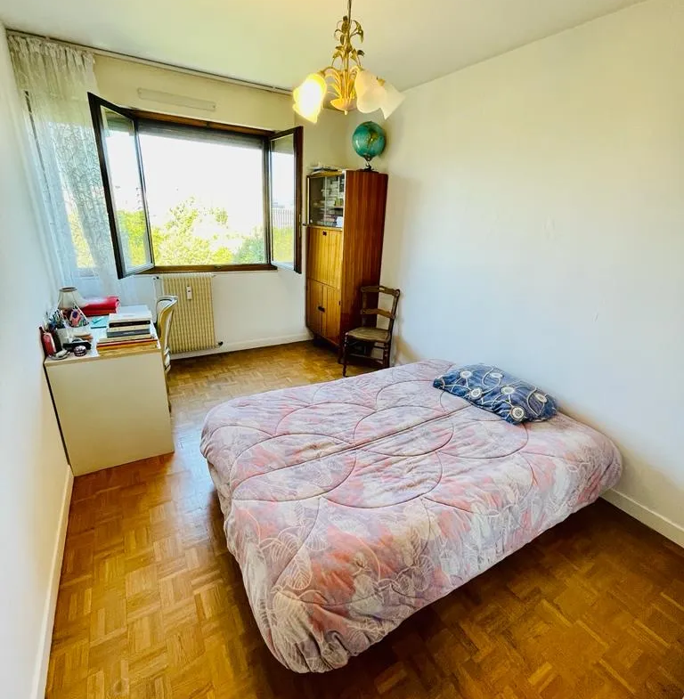 Appartement T5 à Grenoble - Résidence de Standing avec Vue Exceptionnelle 