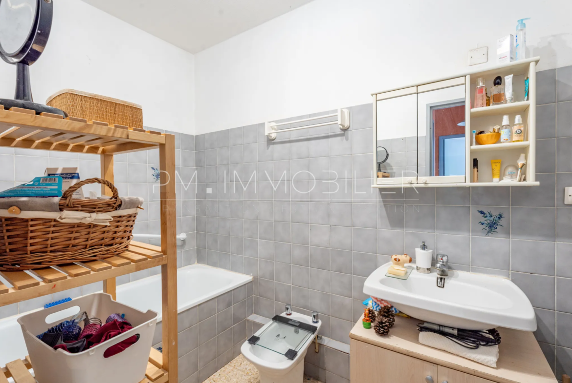 Appartement T3 à vendre à Saint-Jean-du-Désert, Marseille 